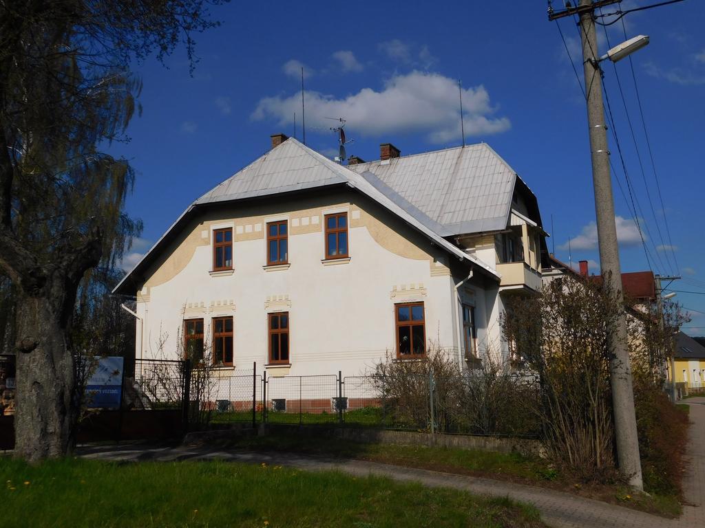 Mlade Buky 261 Apartment Exterior photo
